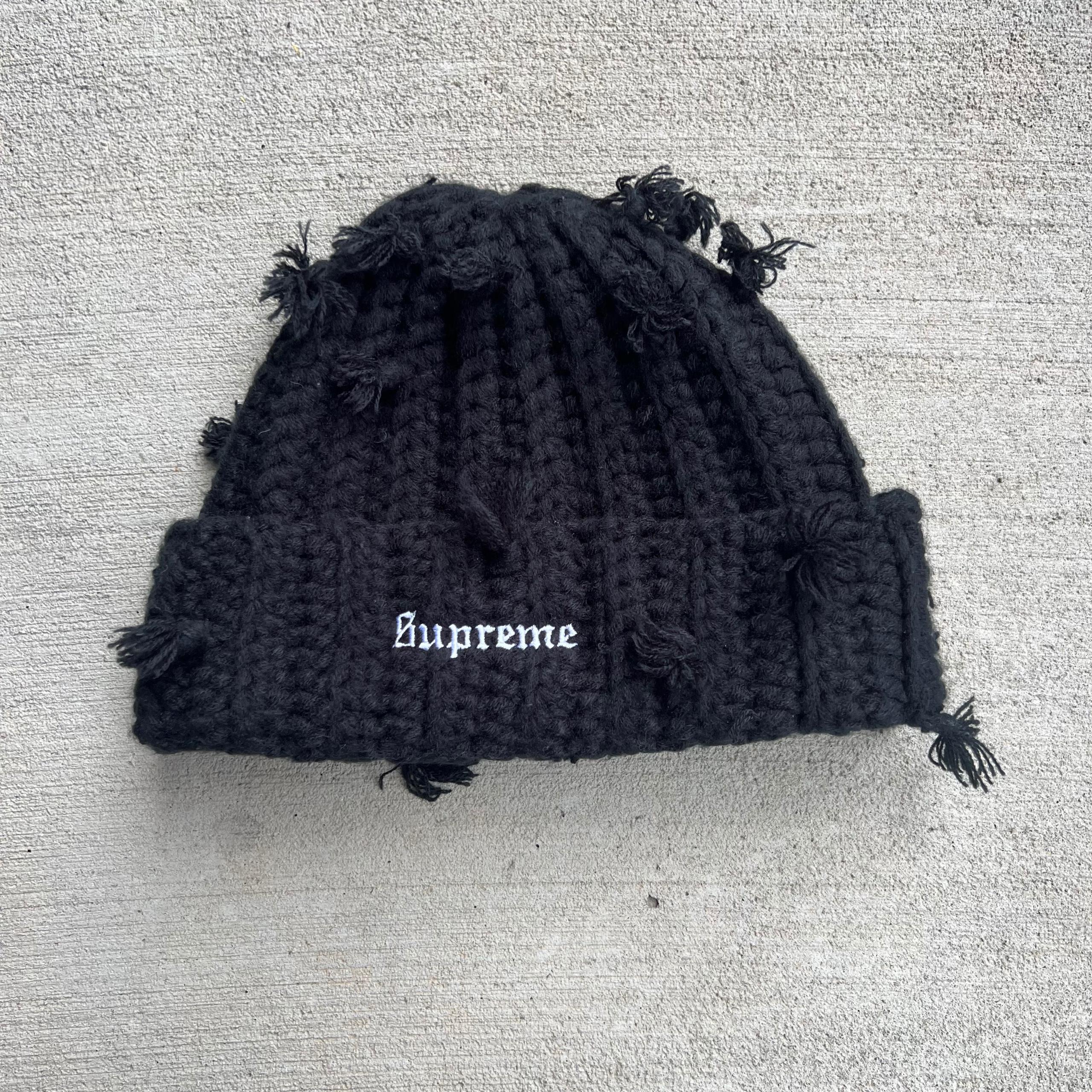 Supreme Black Fuzzy Beanie